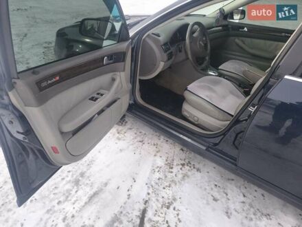 Синий Ауди А6, объемом двигателя 2.5 л и пробегом 320 тыс. км за 4500 $, фото 1 на Automoto.ua