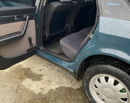 Зеленый Ауди А6, объемом двигателя 2.3 л и пробегом 388 тыс. км за 2200 $, фото 1 на Automoto.ua