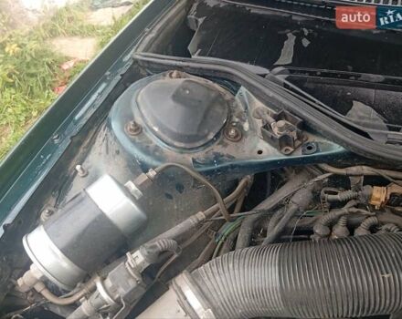 Зеленый Ауди А6, объемом двигателя 2.8 л и пробегом 300 тыс. км за 2100 $, фото 3 на Automoto.ua