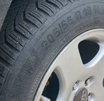 Зеленый Ауди А6, объемом двигателя 2.5 л и пробегом 500 тыс. км за 4100 $, фото 6 на Automoto.ua