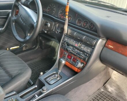 Зеленый Ауди А6, объемом двигателя 2.6 л и пробегом 298 тыс. км за 3700 $, фото 5 на Automoto.ua