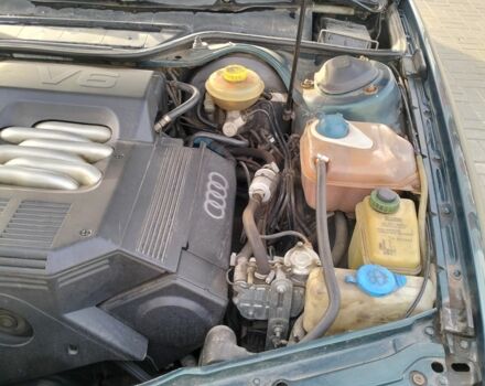 Зеленый Ауди А6, объемом двигателя 2.6 л и пробегом 298 тыс. км за 3700 $, фото 6 на Automoto.ua