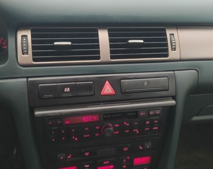 Зеленый Ауди А6, объемом двигателя 2.4 л и пробегом 290 тыс. км за 2900 $, фото 4 на Automoto.ua