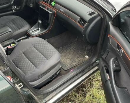 Зеленый Ауди А6, объемом двигателя 2.8 л и пробегом 300 тыс. км за 2400 $, фото 10 на Automoto.ua