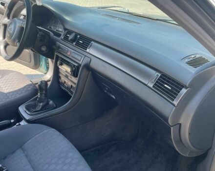 Зеленый Ауди А6, объемом двигателя 1.8 л и пробегом 365 тыс. км за 3900 $, фото 3 на Automoto.ua