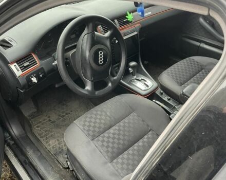 Зеленый Ауди А6, объемом двигателя 2.8 л и пробегом 300 тыс. км за 2400 $, фото 4 на Automoto.ua