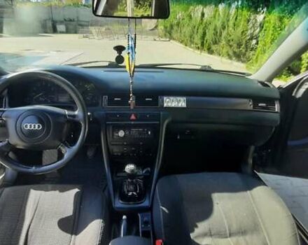 Ауді А6 1999 у Чернівцях на Automoto.ua Зелений Ауді А6, об'ємом двигуна 1.8 л та пробігом 320 тис. км за 3100 $, фото 6 на Automoto.ua