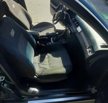 Ауді А6 1999 у Чернівцях на Automoto.ua Зелений Ауді А6, об'ємом двигуна 1.8 л та пробігом 320 тис. км за 3100 $, фото 2 на Automoto.ua