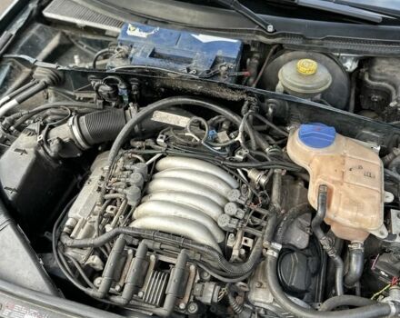 Зелений Ауді А6, об'ємом двигуна 2.4 л та пробігом 250 тис. км за 1750 $, фото 13 на Automoto.ua