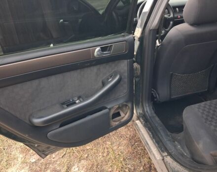 Ауді А6 2000 у Шевченковом на Automoto.ua Зелений Ауді А6, об'ємом двигуна 0 л та пробігом 330 тис. км за 1100 $, фото 7 на Automoto.ua