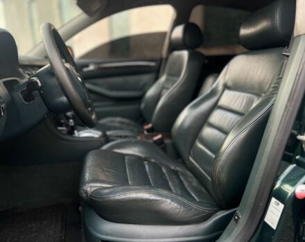 Зеленый Ауди А6, объемом двигателя 2.5 л и пробегом 300 тыс. км за 2400 $, фото 4 на Automoto.ua