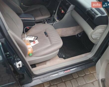 Зелений Ауді А6, об'ємом двигуна 2.6 л та пробігом 330 тис. км за 4000 $, фото 9 на Automoto.ua