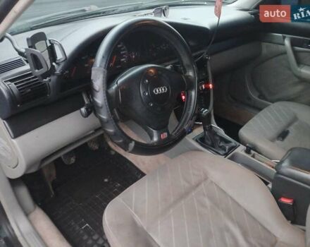 Зелений Ауді А6, об'ємом двигуна 2.6 л та пробігом 330 тис. км за 4000 $, фото 1 на Automoto.ua