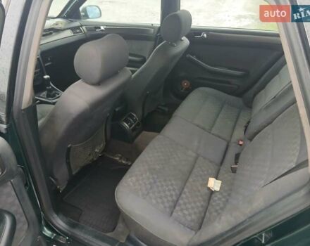 Зелений Ауді А6, об'ємом двигуна 2.5 л та пробігом 400 тис. км за 1850 $, фото 9 на Automoto.ua