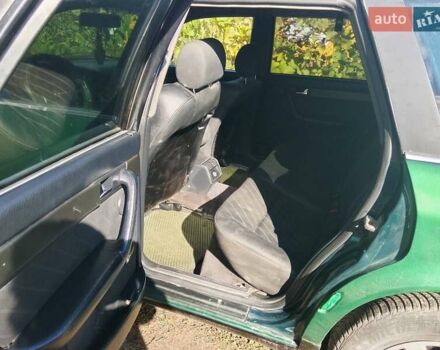 Зелений Ауді А6, об'ємом двигуна 2.6 л та пробігом 280 тис. км за 2000 $, фото 4 на Automoto.ua