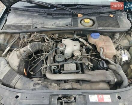 Зеленый Ауди А6, объемом двигателя 2.5 л и пробегом 400 тыс. км за 1850 $, фото 14 на Automoto.ua