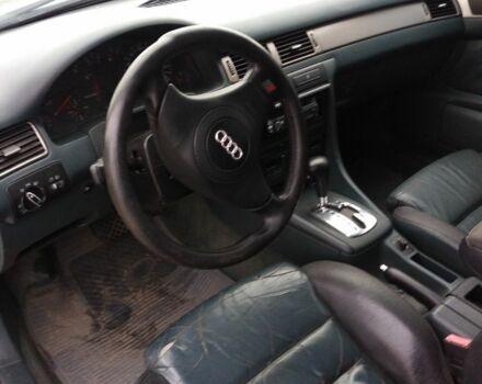 Зеленый Ауди А6, объемом двигателя 2.4 л и пробегом 443 тыс. км за 3100 $, фото 7 на Automoto.ua