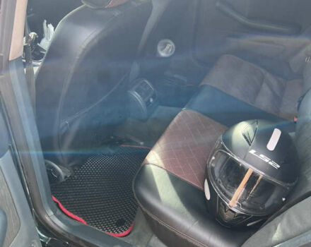 Зеленый Ауди А6, объемом двигателя 2.5 л и пробегом 300 тыс. км за 3150 $, фото 7 на Automoto.ua