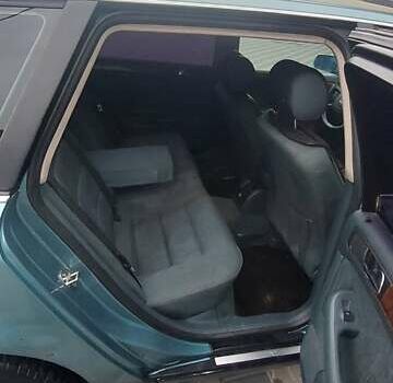 Зеленый Ауди А6, объемом двигателя 2.5 л и пробегом 350 тыс. км за 4250 $, фото 5 на Automoto.ua