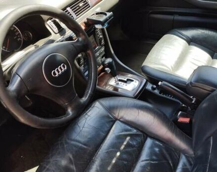 Зеленый Ауди А6, объемом двигателя 2.5 л и пробегом 328 тыс. км за 4500 $, фото 7 на Automoto.ua