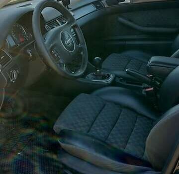 Зелений Ауді А6, об'ємом двигуна 2.5 л та пробігом 277 тис. км за 4699 $, фото 5 на Automoto.ua