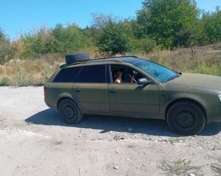 Зелений Ауді А6, об'ємом двигуна 0 л та пробігом 300 тис. км за 2000 $, фото 5 на Automoto.ua