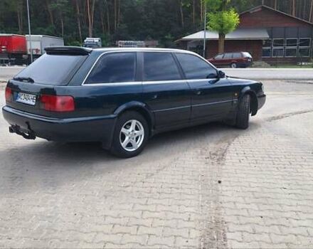 Зеленый Ауди А6, объемом двигателя 2.6 л и пробегом 500 тыс. км за 2800 $, фото 1 на Automoto.ua