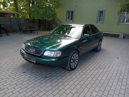 Зеленый Ауди А6, объемом двигателя 2.6 л и пробегом 300 тыс. км за 1600 $, фото 1 на Automoto.ua