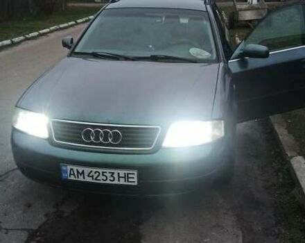 Зеленый Ауди А6, объемом двигателя 2.4 л и пробегом 400 тыс. км за 3000 $, фото 1 на Automoto.ua