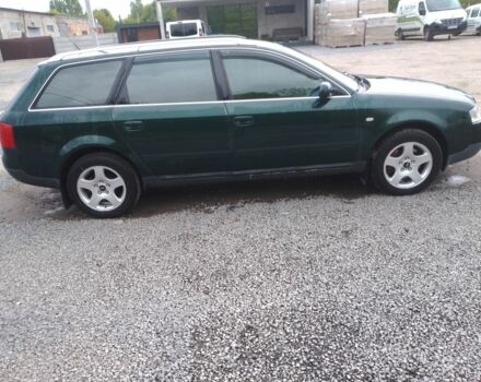 Ауди А6 2000 в Млынове на Automoto.ua Зеленый Ауди А6, объемом двигателя 2.5 л и пробегом 270 тыс. км за 4900 $, фото 1 на Automoto.ua