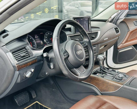 Белый Ауди A7 Sportback, объемом двигателя 3 л и пробегом 140 тыс. км за 24000 $, фото 13 на Automoto.ua
