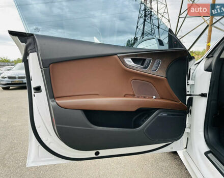 Белый Ауди A7 Sportback, объемом двигателя 3 л и пробегом 140 тыс. км за 24000 $, фото 14 на Automoto.ua