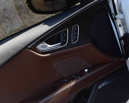 Белый Ауди A7 Sportback, объемом двигателя 3 л и пробегом 181 тыс. км за 14650 $, фото 11 на Automoto.ua