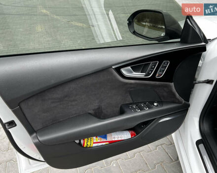 Белый Ауди A7 Sportback, объемом двигателя 3 л и пробегом 210 тыс. км за 22800 $, фото 59 на Automoto.ua