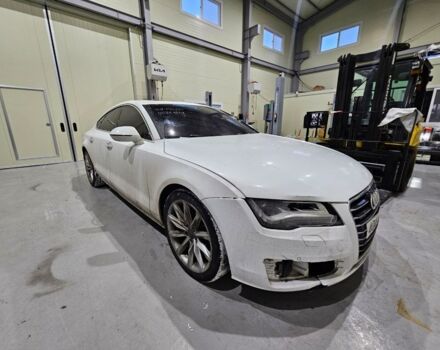 Белый Ауди A7 Sportback, объемом двигателя 3 л и пробегом 117 тыс. км за 18800 $, фото 2 на Automoto.ua