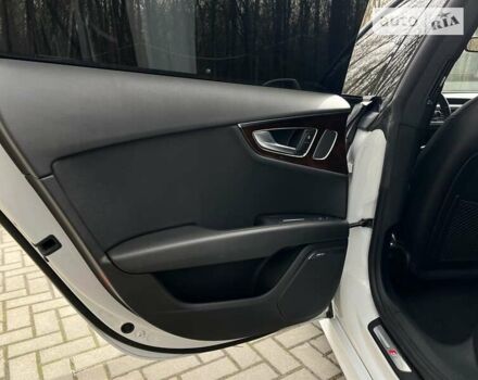 Белый Ауди A7 Sportback, объемом двигателя 3 л и пробегом 142 тыс. км за 25000 $, фото 79 на Automoto.ua