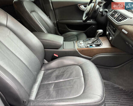 Белый Ауди A7 Sportback, объемом двигателя 3 л и пробегом 112 тыс. км за 25000 $, фото 11 на Automoto.ua