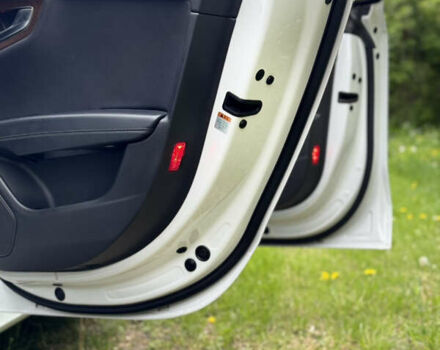 Білий Ауді A7 Sportback, об'ємом двигуна 3 л та пробігом 170 тис. км за 30000 $, фото 6 на Automoto.ua