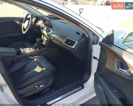 Белый Ауди A7 Sportback, объемом двигателя 3 л и пробегом 85 тыс. км за 5500 $, фото 15 на Automoto.ua