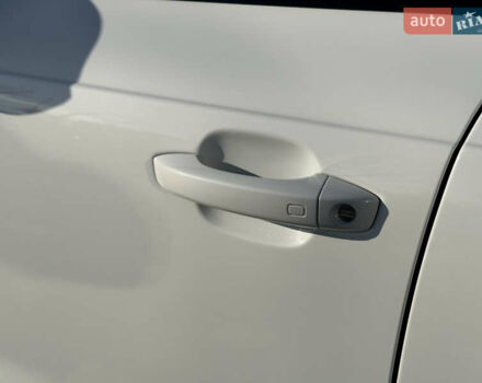 Белый Ауди A7 Sportback, объемом двигателя 3 л и пробегом 256 тыс. км за 19800 $, фото 13 на Automoto.ua