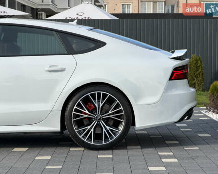 Белый Ауди A7 Sportback, объемом двигателя 3 л и пробегом 256 тыс. км за 19800 $, фото 4 на Automoto.ua