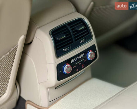 Белый Ауди A7 Sportback, объемом двигателя 3 л и пробегом 111 тыс. км за 27000 $, фото 16 на Automoto.ua