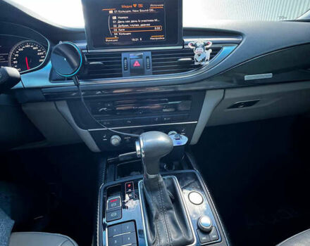 Ауди A7 Sportback 2011 в Киеве на Automoto.ua Черный Ауди A7 Sportback, объемом двигателя 3 л и пробегом 219 тыс. км за 12000 $, фото 5 на Automoto.ua