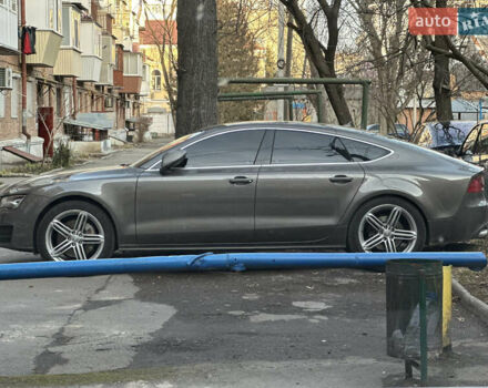 Сірий Ауді A7 Sportback, об'ємом двигуна 3 л та пробігом 230 тис. км за 15500 $, фото 3 на Automoto.ua