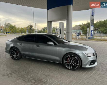 Серый Ауди A7 Sportback, объемом двигателя 3 л и пробегом 180 тыс. км за 15000 $, фото 3 на Automoto.ua