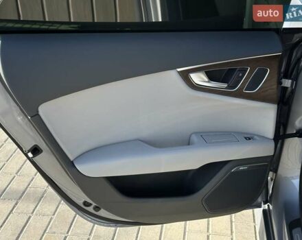 Серый Ауди A7 Sportback, объемом двигателя 3 л и пробегом 132 тыс. км за 22500 $, фото 18 на Automoto.ua