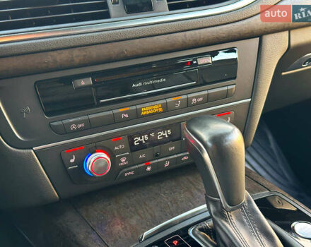 Серый Ауди A7 Sportback, объемом двигателя 3 л и пробегом 250 тыс. км за 23777 $, фото 15 на Automoto.ua