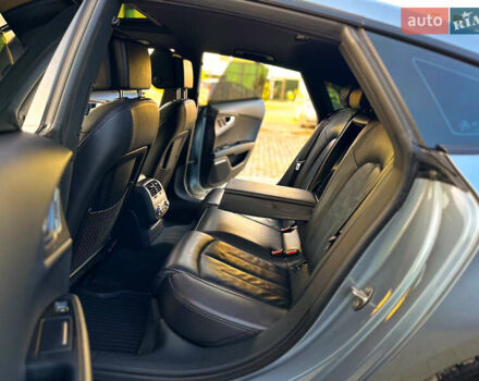 Серый Ауди A7 Sportback, объемом двигателя 3 л и пробегом 250 тыс. км за 23777 $, фото 9 на Automoto.ua