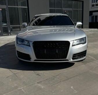 Серый Ауди A7 Sportback, объемом двигателя 3 л и пробегом 250 тыс. км за 14300 $, фото 1 на Automoto.ua
