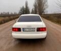Белый Ауди А8, объемом двигателя 4.2 л и пробегом 425 тыс. км за 3900 $, фото 4 на Automoto.ua